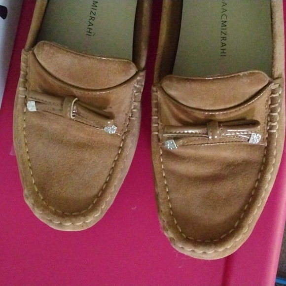EUC. ISAAC MIZRSHI SUEDE DRIVING MOCS WITH LEATHER BOW AND TRIM. SZ 8.5 M. - Picture 2 of 6